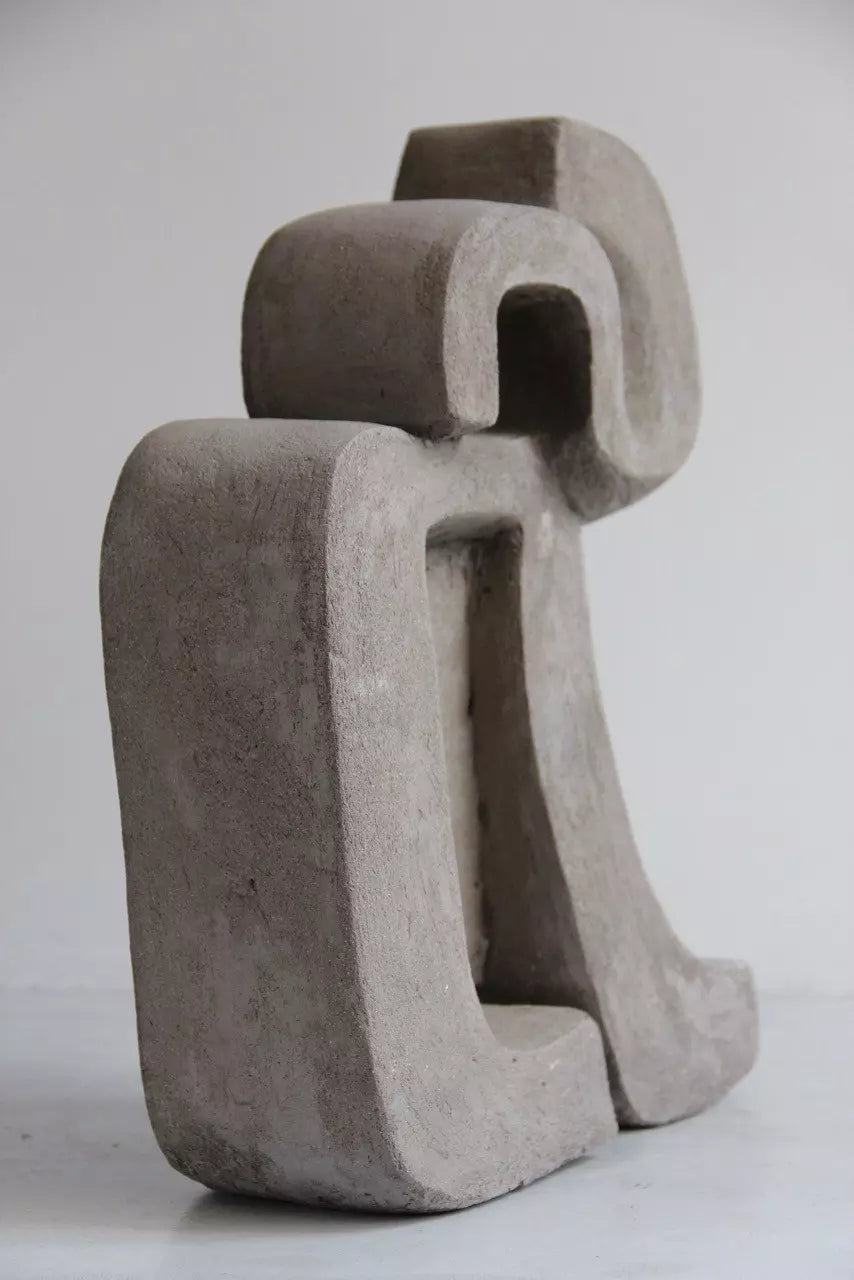 "Glyph" – Modernistická keramická socha